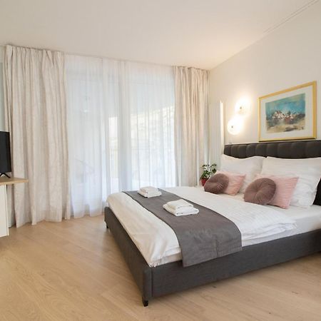 Krakovska Cr Apartments Прага Екстериор снимка