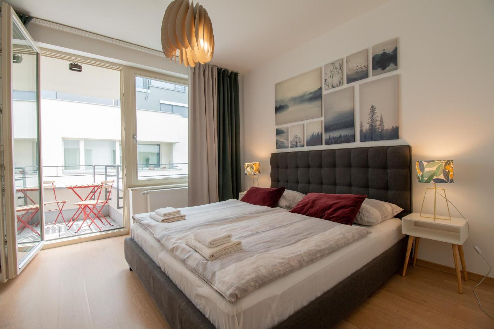 Krakovska Cr Apartments Прага Стая снимка