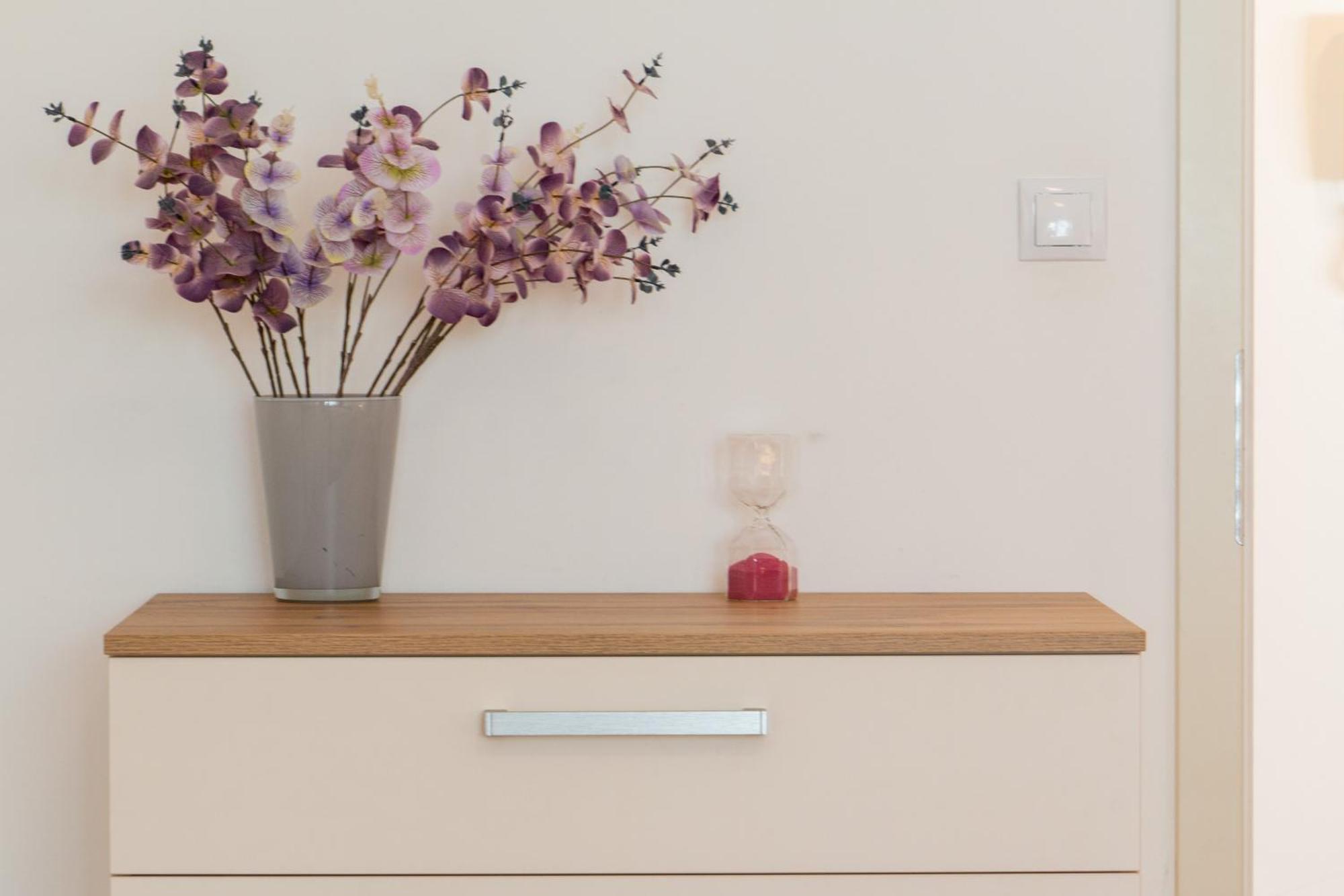 Krakovska Cr Apartments Прага Стая снимка