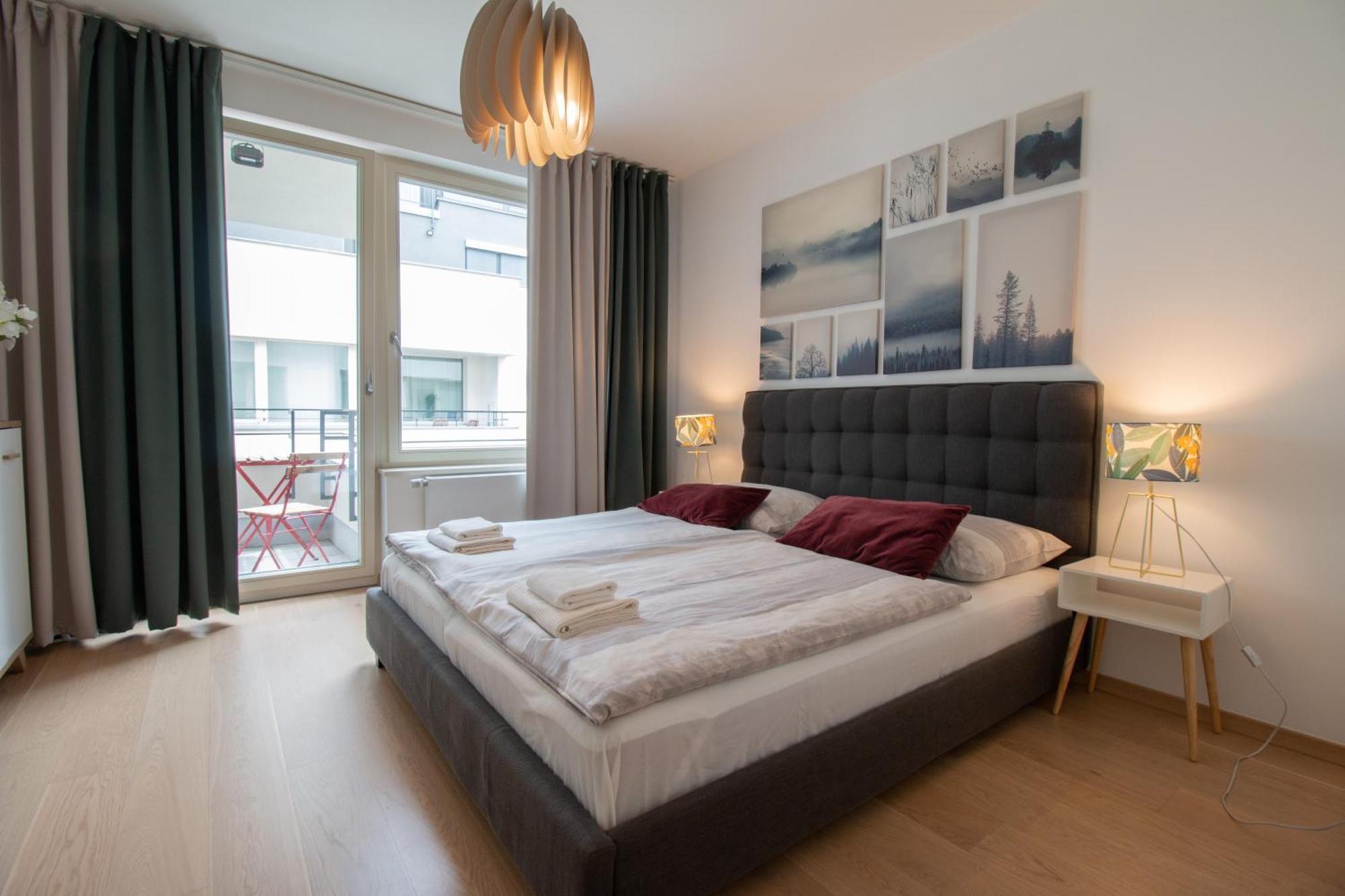 Krakovska Cr Apartments Прага Стая снимка